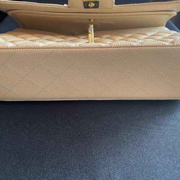NEW CHANEL Classic Caviar Medium Double Flap Bag Beige Clair Gold Hardware - Picture 10 of 16